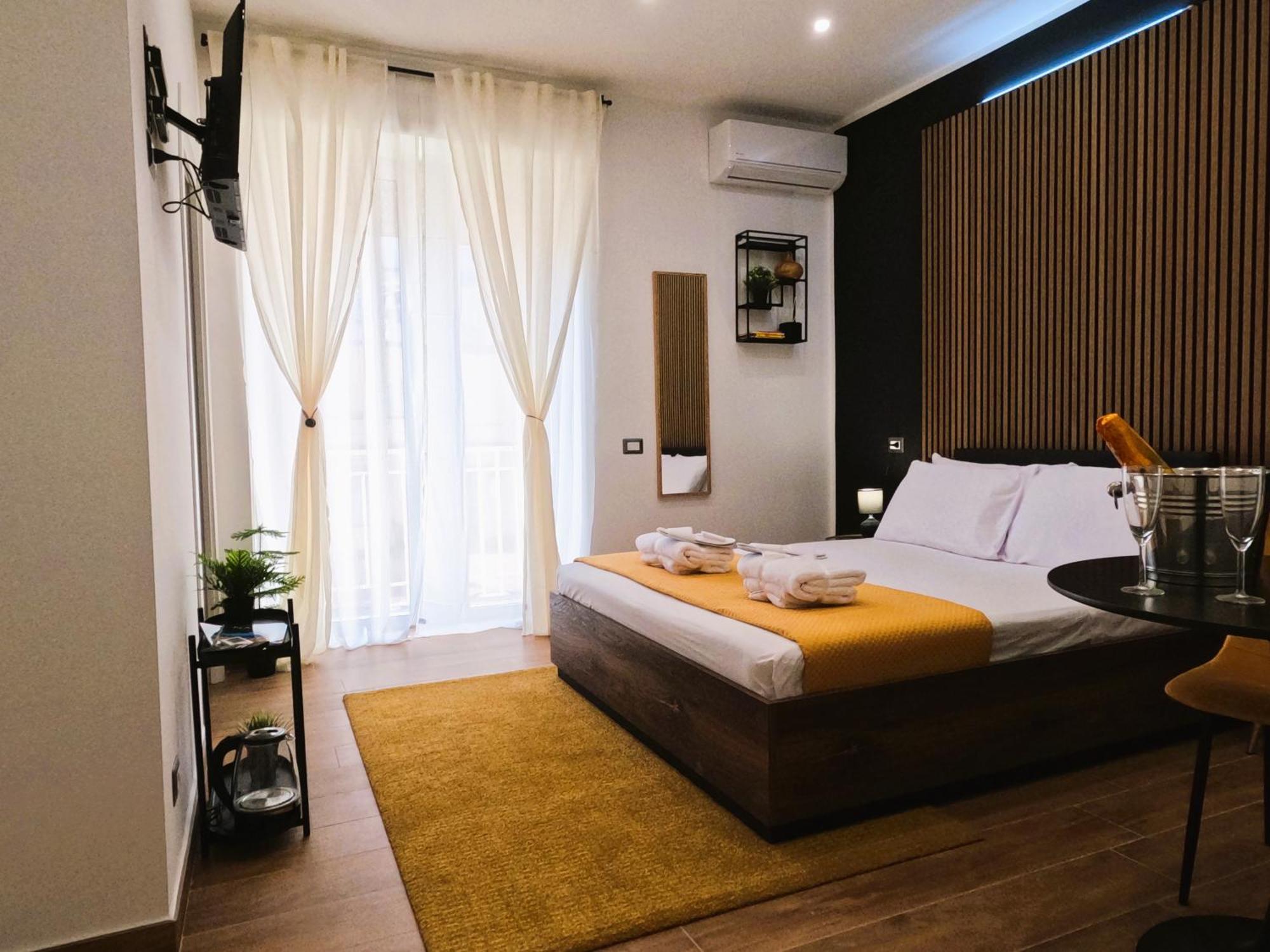 Blackwoody Contemporary - Centro Storico *