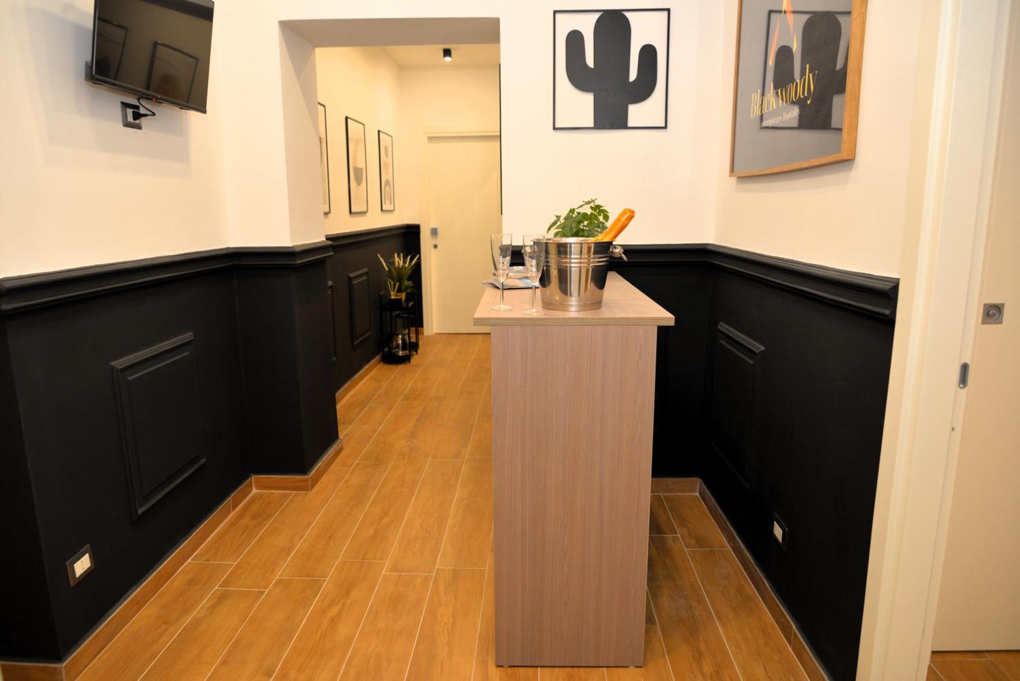 Blackwoody Contemporary - Centro Storico Naples
